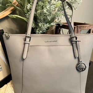 Michael Kors Zipper Tote
